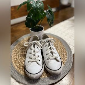 Leather Converse Sneakers 👟